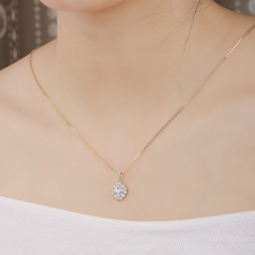 Mặt dây chuyền hoa tuyết vàng đính đá CZ lấp lánh sang trọng